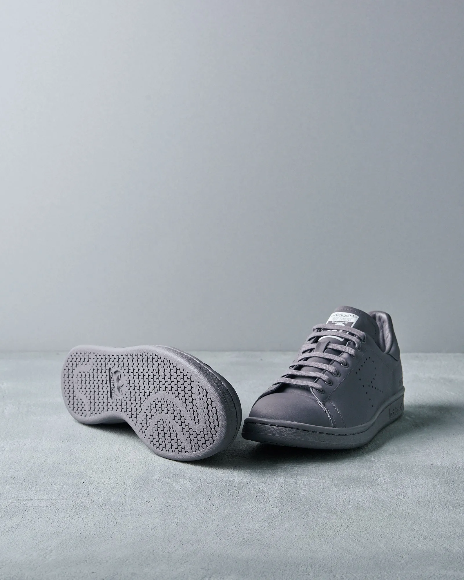 Adidas x Raf Simons Onix Stan Smith sneaker
