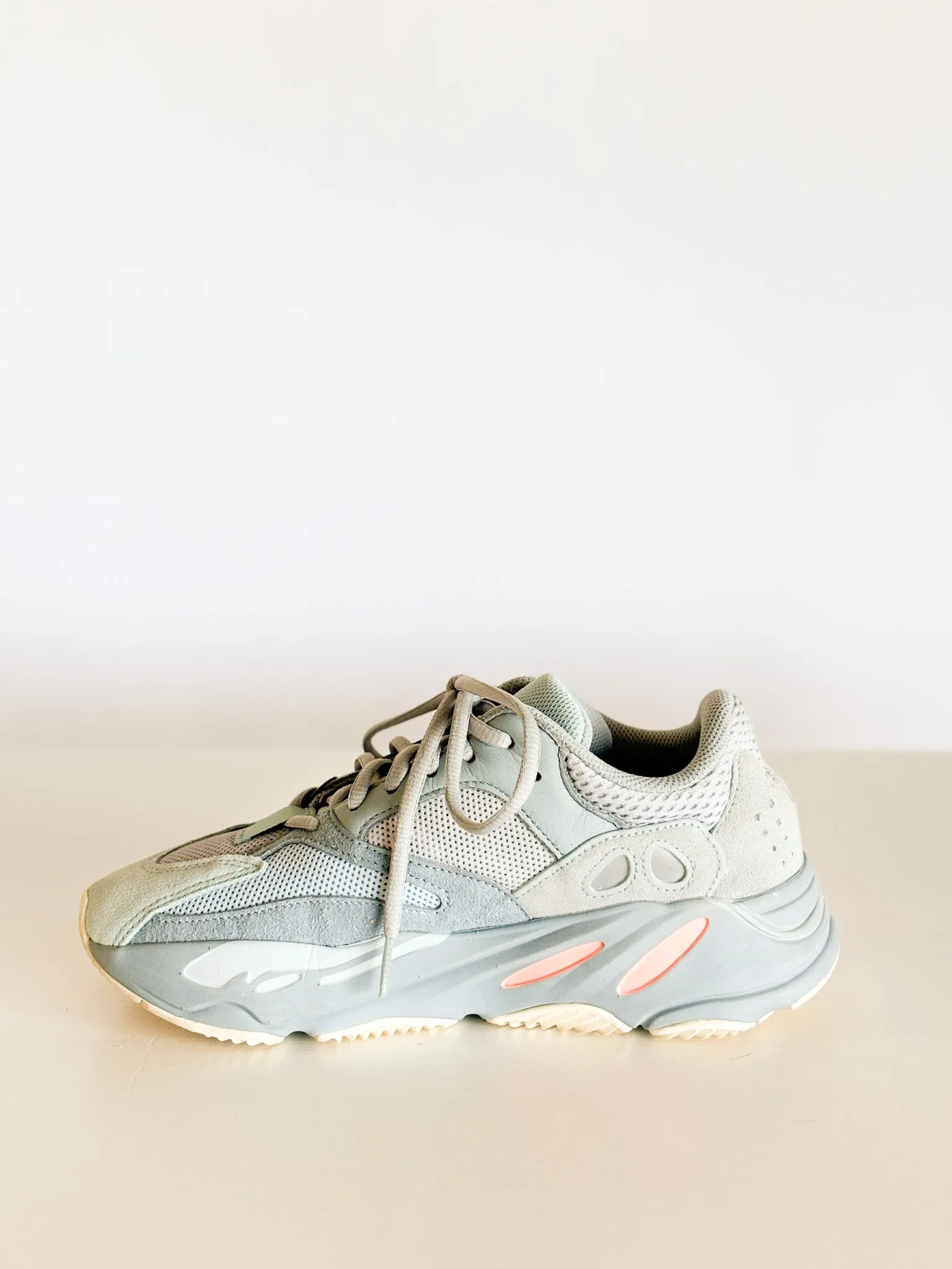 Boost 700 V1 Trainers