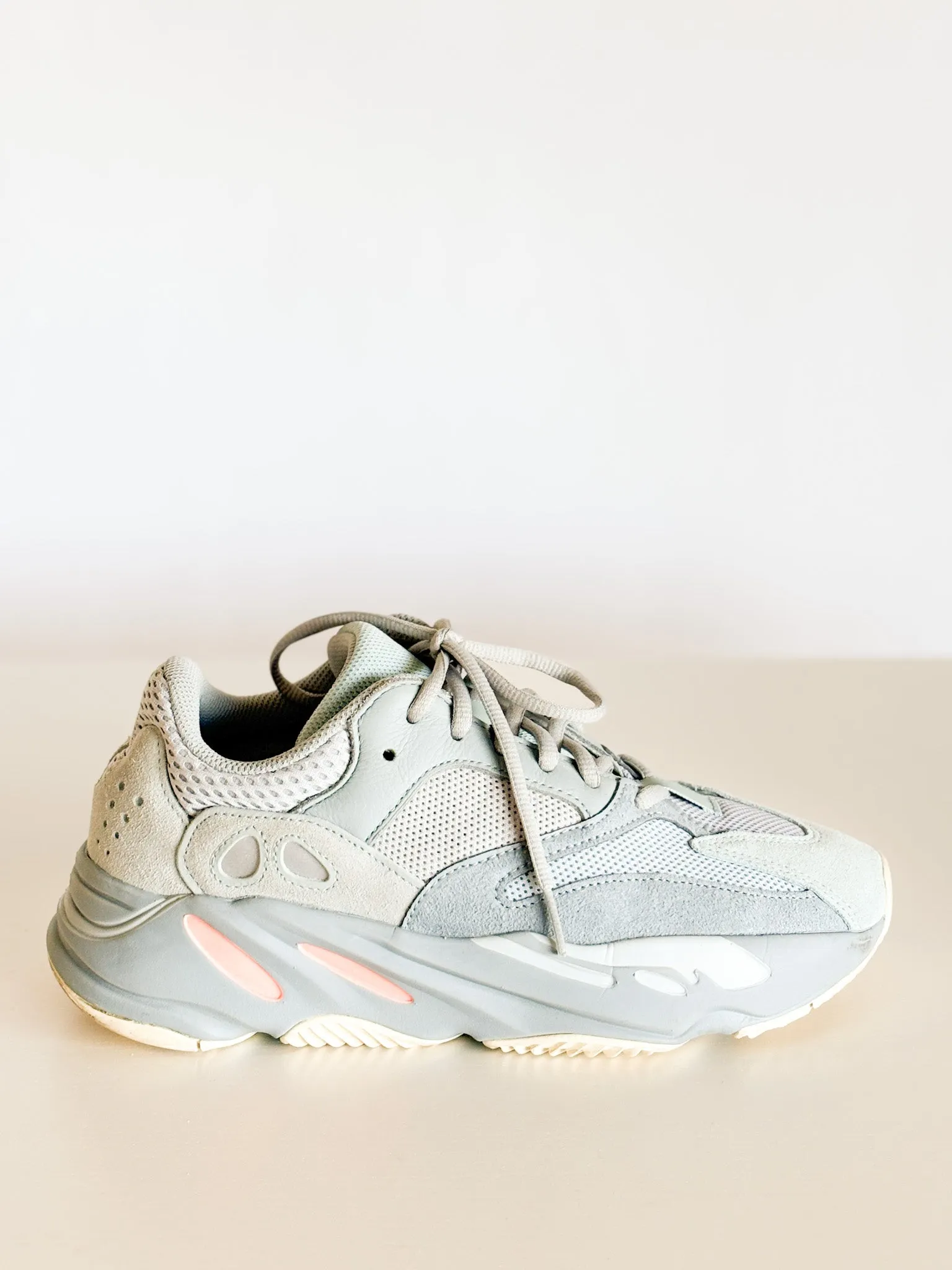 Boost 700 V1 Trainers