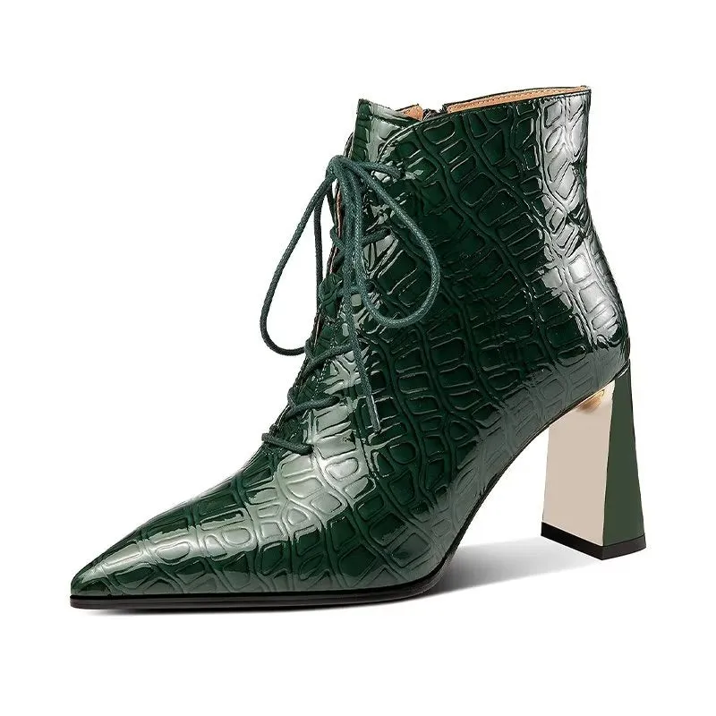 Serpatura Elegant Workspace Boots